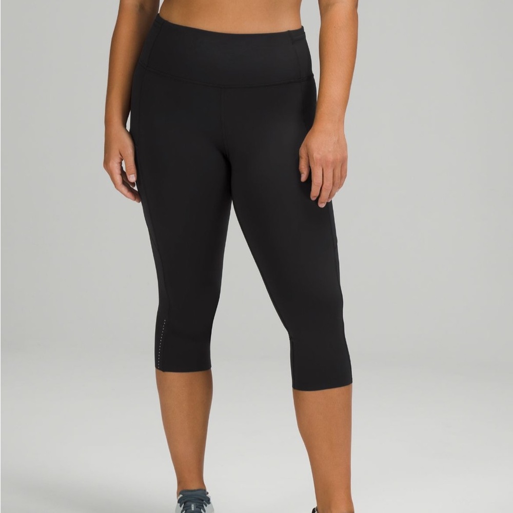 Lululemon Navy Fast and Free Reflective Crop Leggings 6